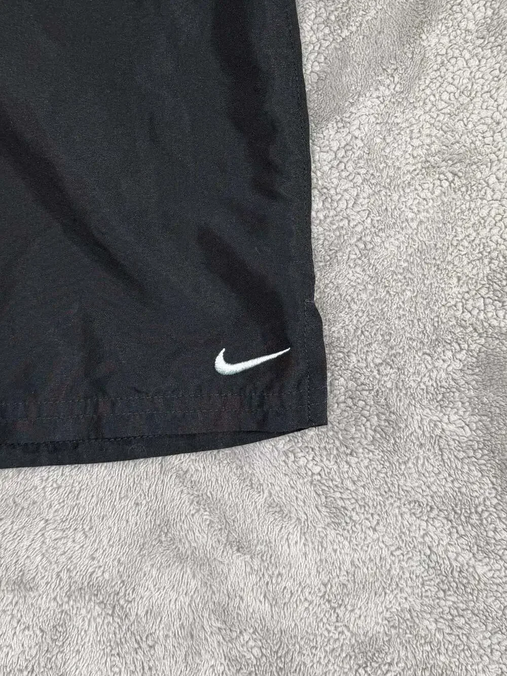 Nike Men's Black Swim Essential Volley Athletic Training Shorts Size Medium